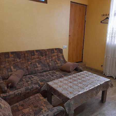 Guest House In Center Yerevan Luaran gambar