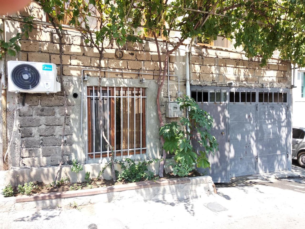 Guest House In Center Yerevan Luaran gambar